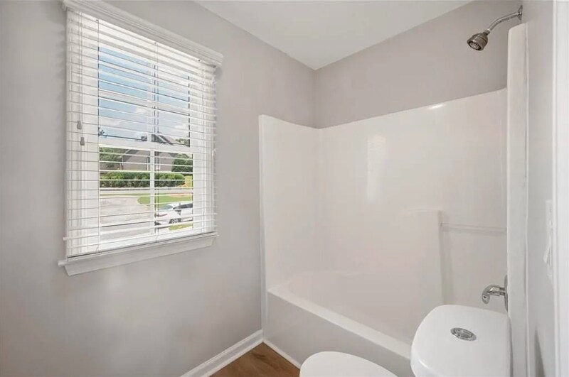 Building Photo - 61 Gellmore Ln