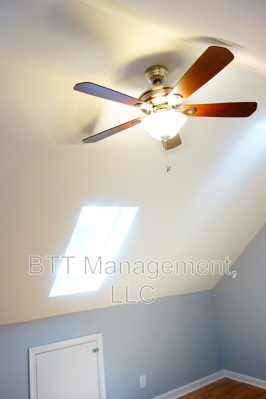 Building Photo - 8401 Flower Ave