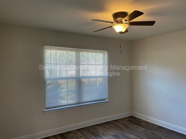 Building Photo - 7954 Nalo Creek Loop