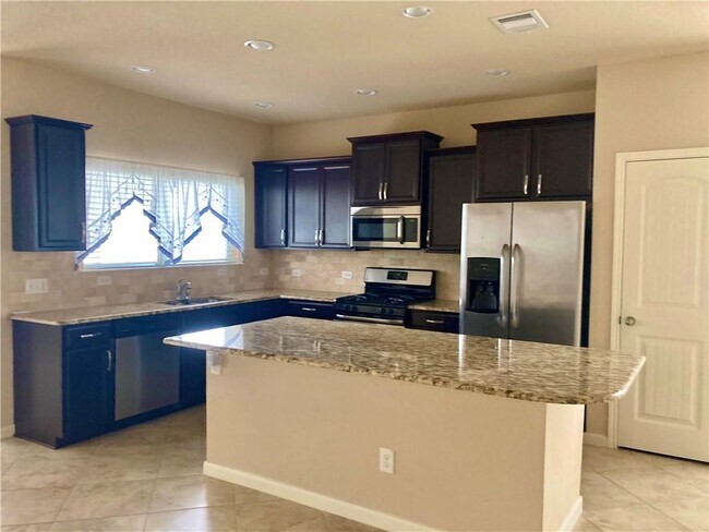 Building Photo - 307 Limestone Creek