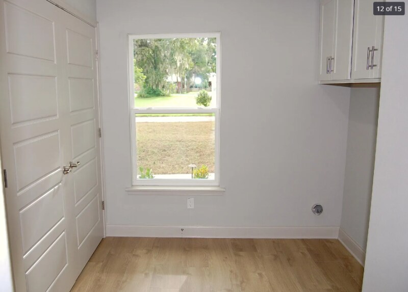 Building Photo - 377 Palm Dr