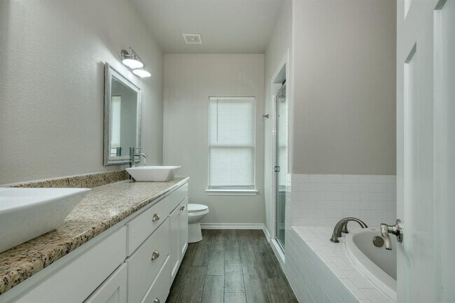 Building Photo - 1527 Geronimo Trail
