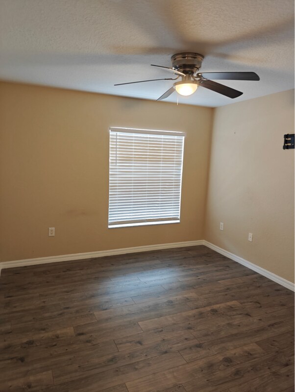 Building Photo - 5446 Admiral Way