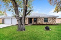 Building Photo - 5512 Pleasant Meadow Dr