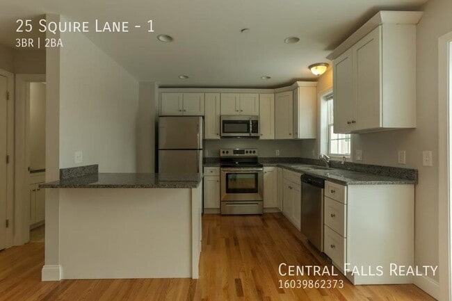 Building Photo - 25 Squire Ln