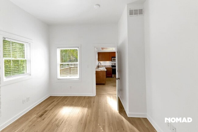 Building Photo - 630 Headley Ave