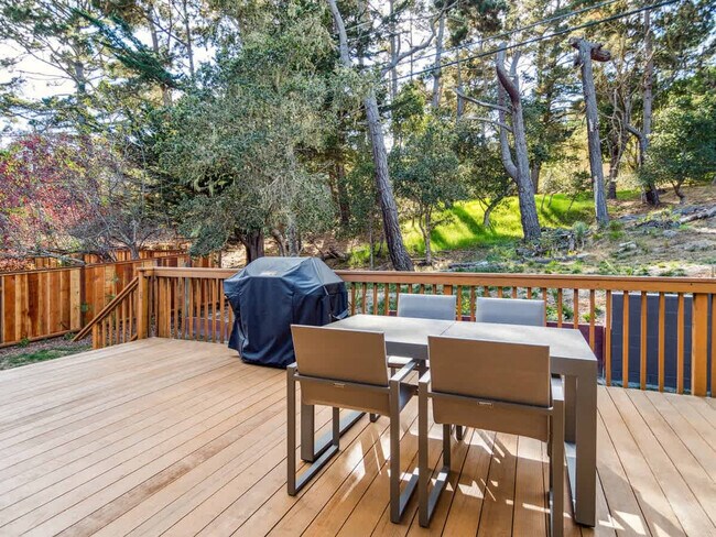 Building Photo - 751 Toyon Dr