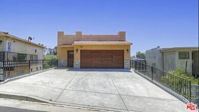 Building Photo - 3610 Parrish Ave