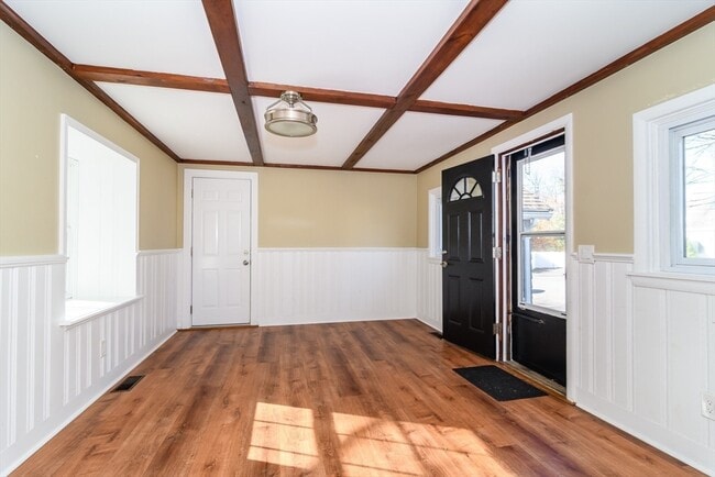 Building Photo - 7 Ferndale Rd