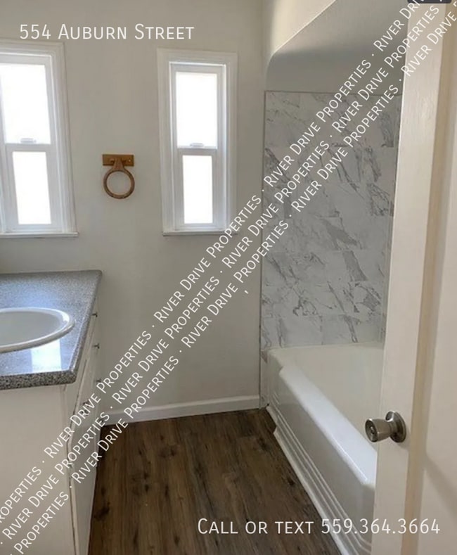 Building Photo - PRICE DROP- Spacious Vintage Beauty in Tulare