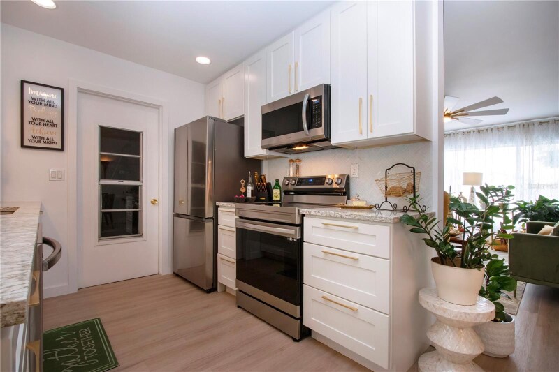 Building Photo - 3906 Chinaberry Rd