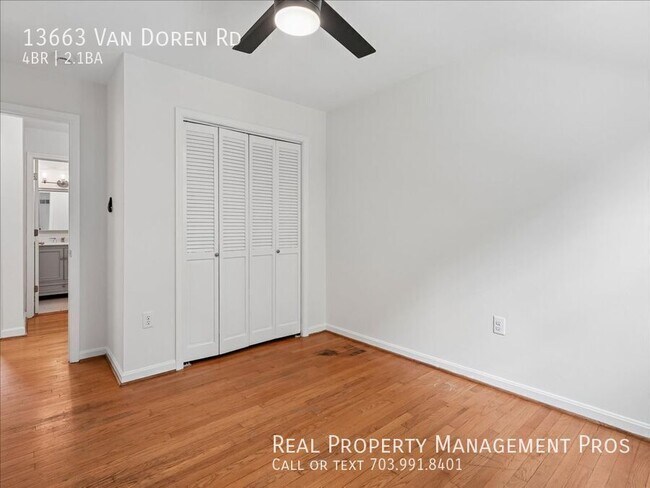 Building Photo - 13663 Van Doren Rd