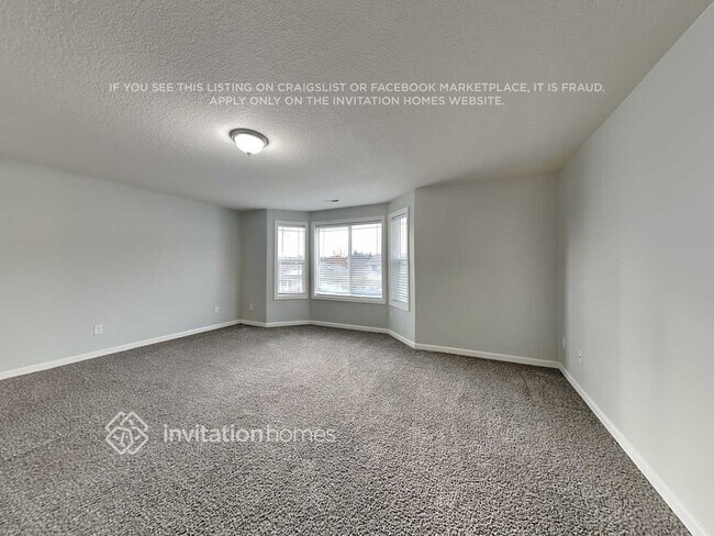 Building Photo - 3328 Kona St NE