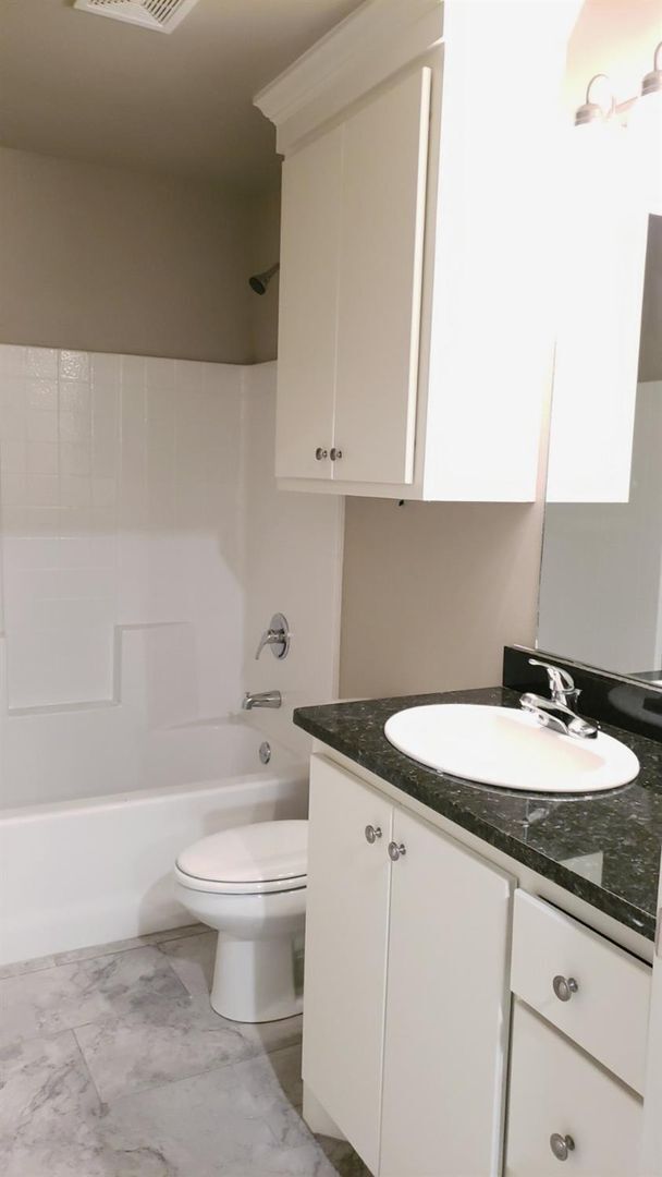 Building Photo - Luxury Duplex in Stonewood Estates