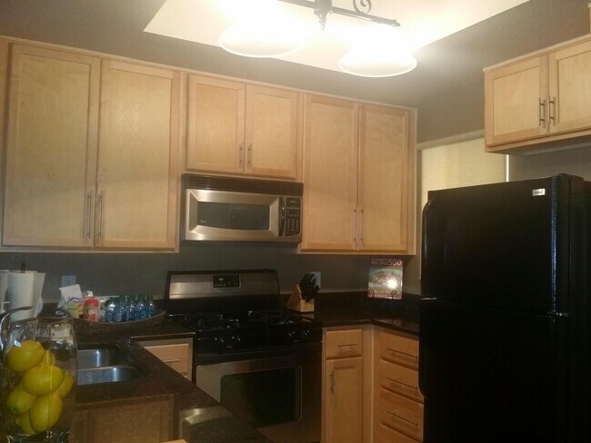 Building Photo - 270 E Flamingo Rd