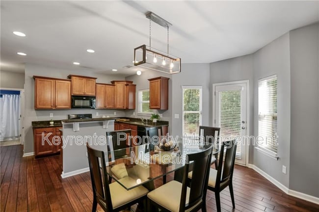 Building Photo - 611 Crosswinds Cir