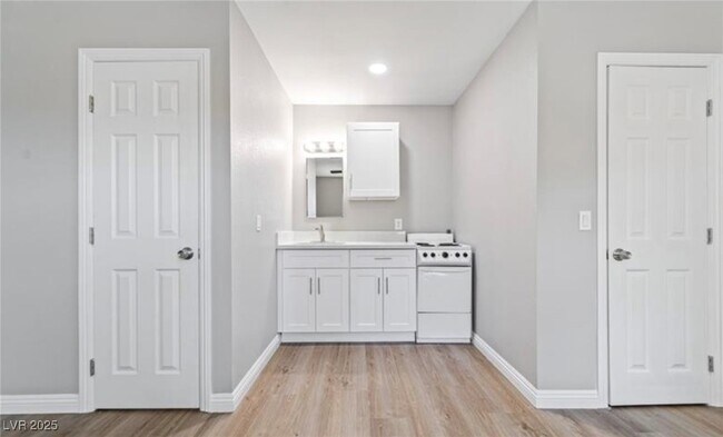 Building Photo - 306 Eastminister Ct