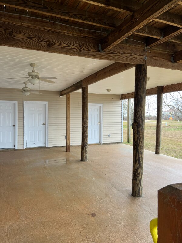 Building Photo - 118 Lakeview Dr