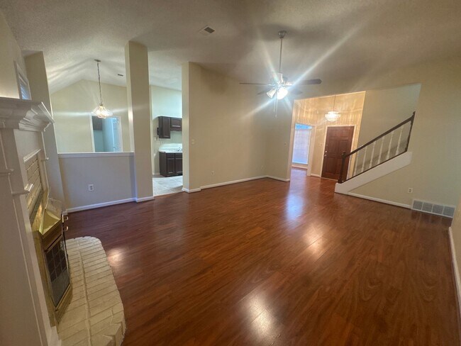 Building Photo - 8699 Tropicana Dr N