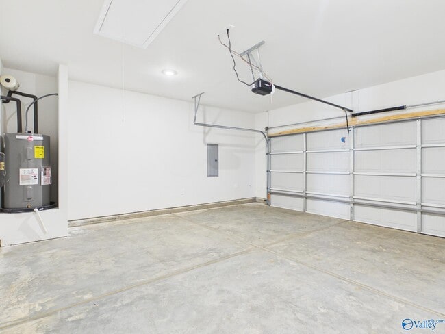 Building Photo - 121 Betty Williams Dr