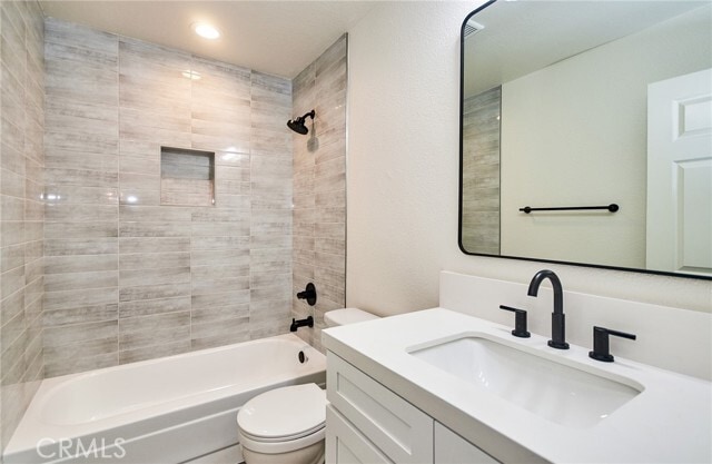 Building Photo - 40168 Calle Medusa