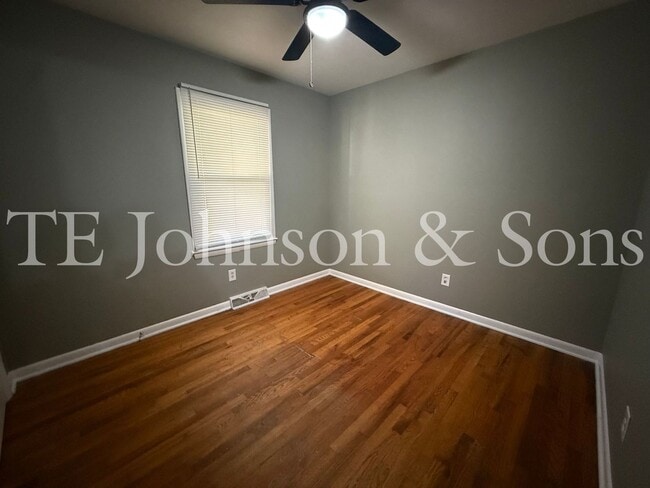 Building Photo - Charming 4 Bedroom in Winston Salem