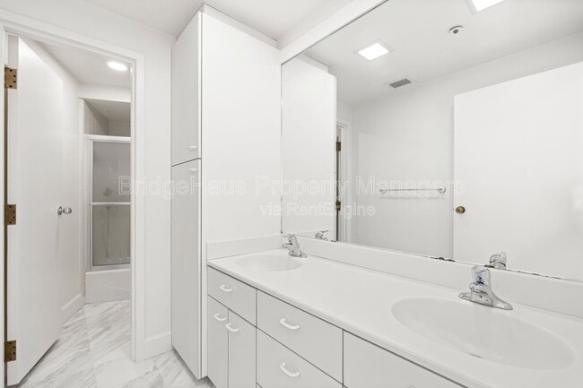 Building Photo - 4204 Explorer Ct
