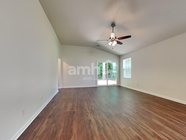 Building Photo - 43 Blackberry Cir