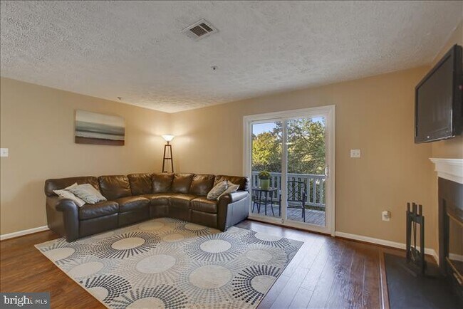 Building Photo - 12221 Eagles Nest Ct