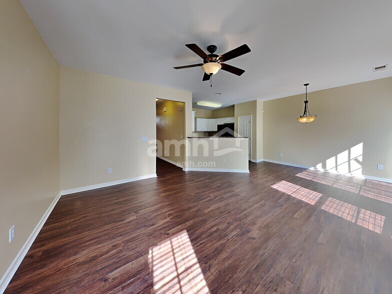 Building Photo - 5 Red Bark Ct