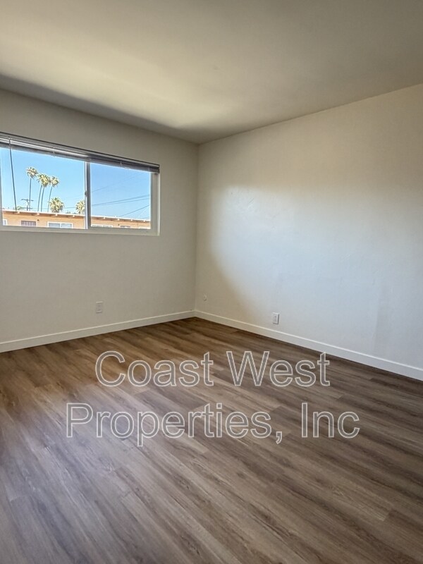 Building Photo - 816 S Orange Ave