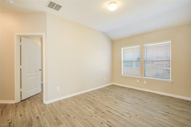 Building Photo - 17231 Hollow Sands Ct