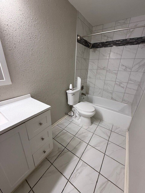 Building Photo - 14550 Fonmeadow Dr