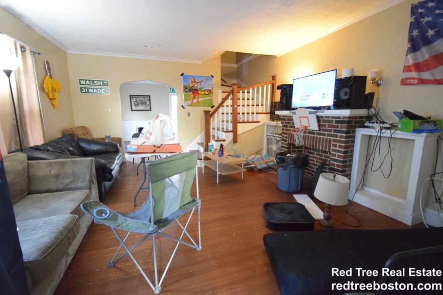 Building Photo - 31 Wade St