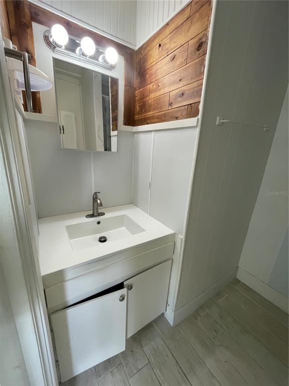 Building Photo - 1708 Ballard Park Dr