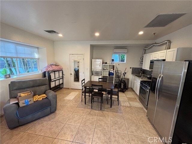 Building Photo - 5658 Cahill Ave