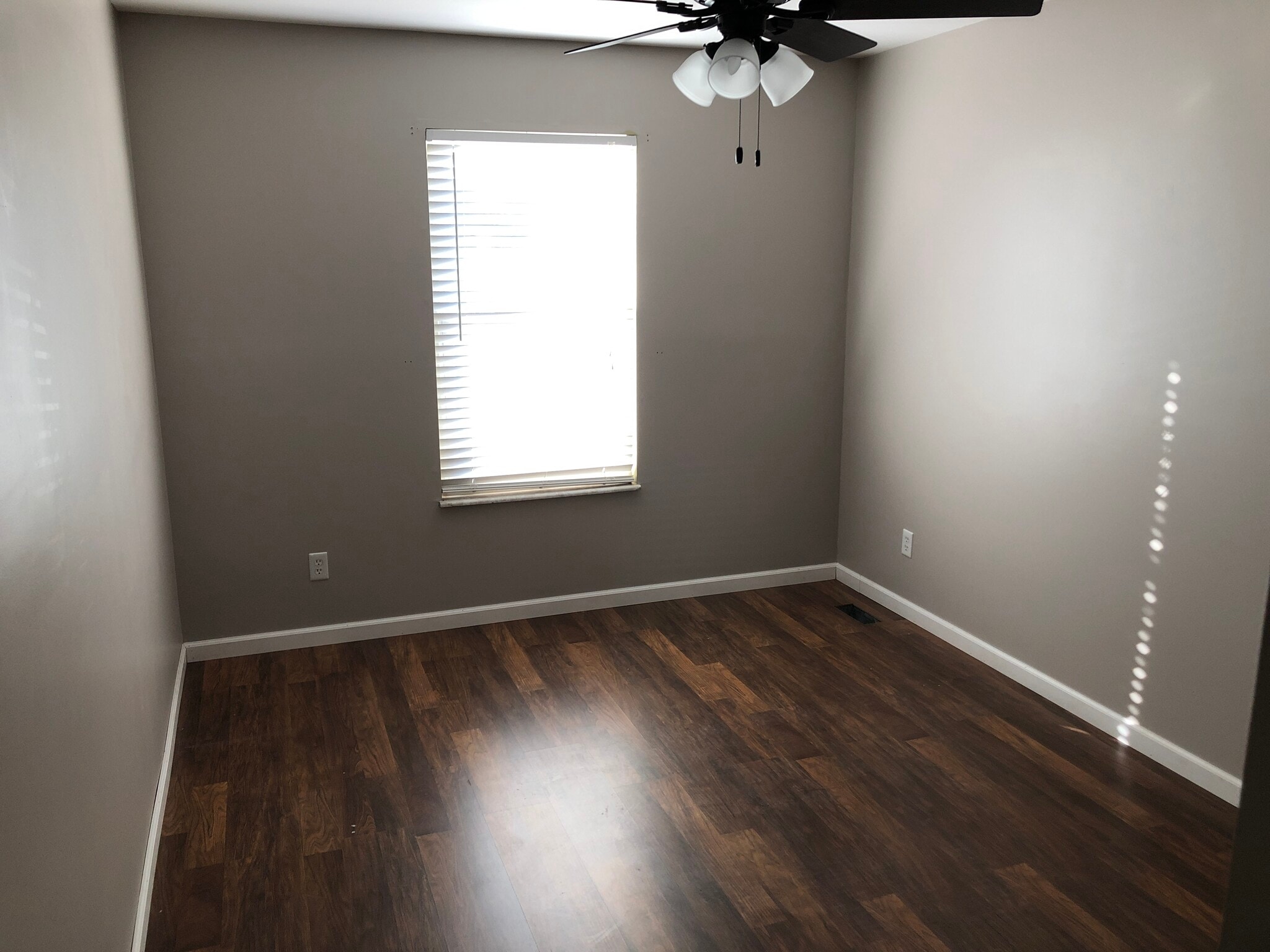 2 additional bedrooms upstairs - 5020 Brittany Downs Dr