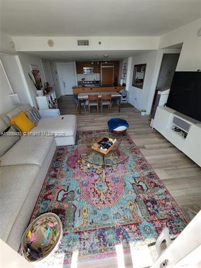 Building Photo - 50 Biscayne Blvd