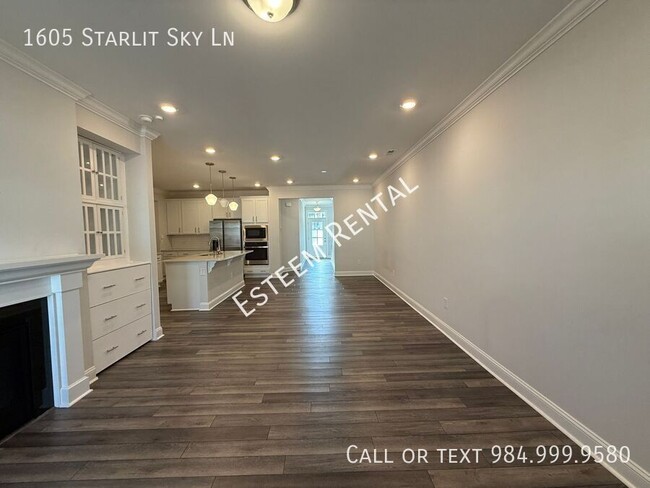 Building Photo - 1605 Starlit Sky Ln