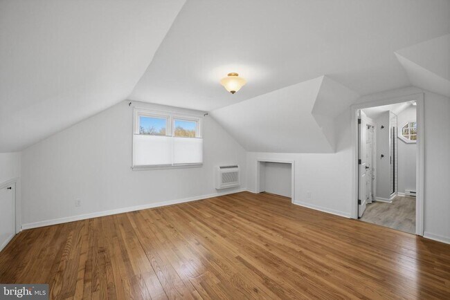 Building Photo - 405 Wegner Ave