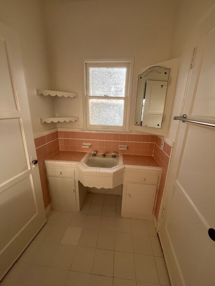 Bathroom - 907 14th St