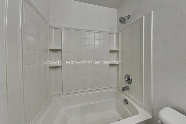 Building Photo - 12862 Vassar Dr