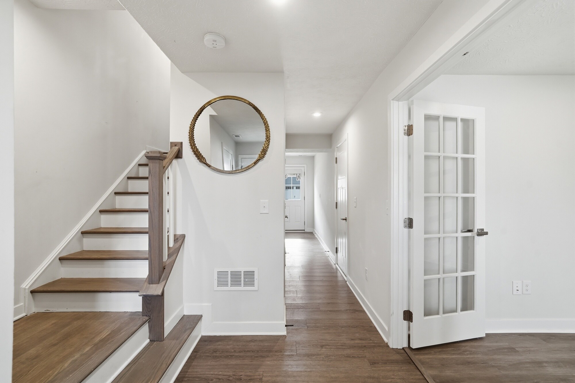 Building Photo - 9 Wentworth Ln