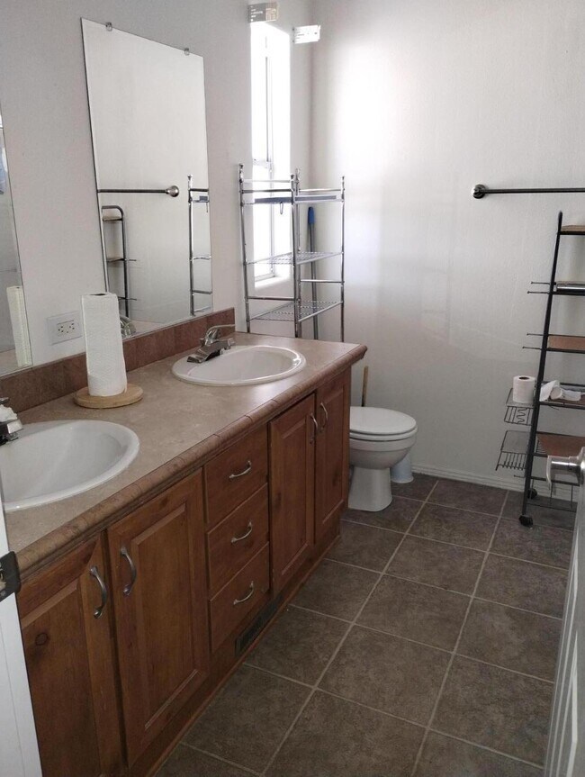 Building Photo - 7300 N 51st Ave