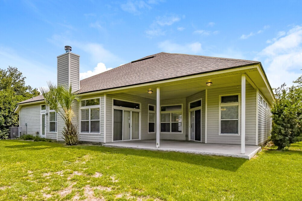 Building Photo - 672 Mandy Oaks Dr