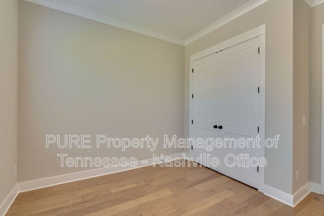 Building Photo - 606 Annex Ave