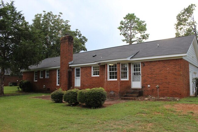Building Photo - 614 Springfield Dr