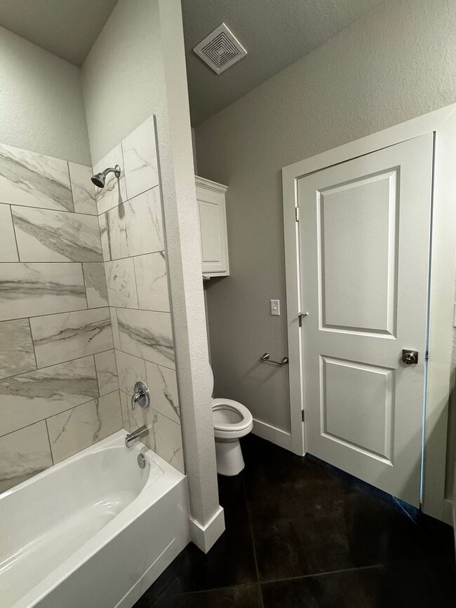 Building Photo - NEW Home located in Heritage Hills!!! 3/2/2 CISD