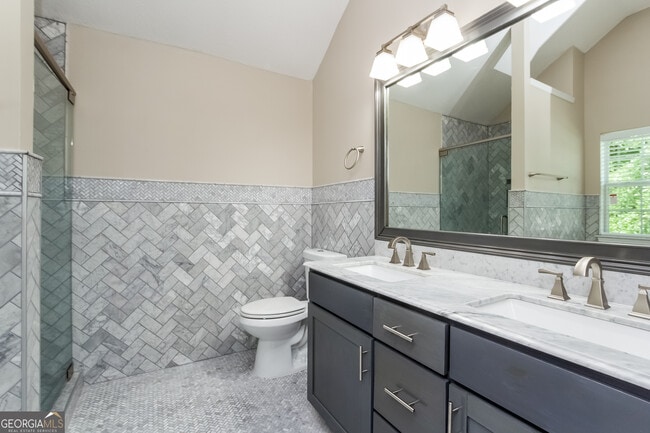 Building Photo - 6123 Lamp Post Pl