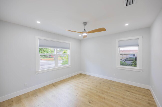Building Photo - 730 Winters St